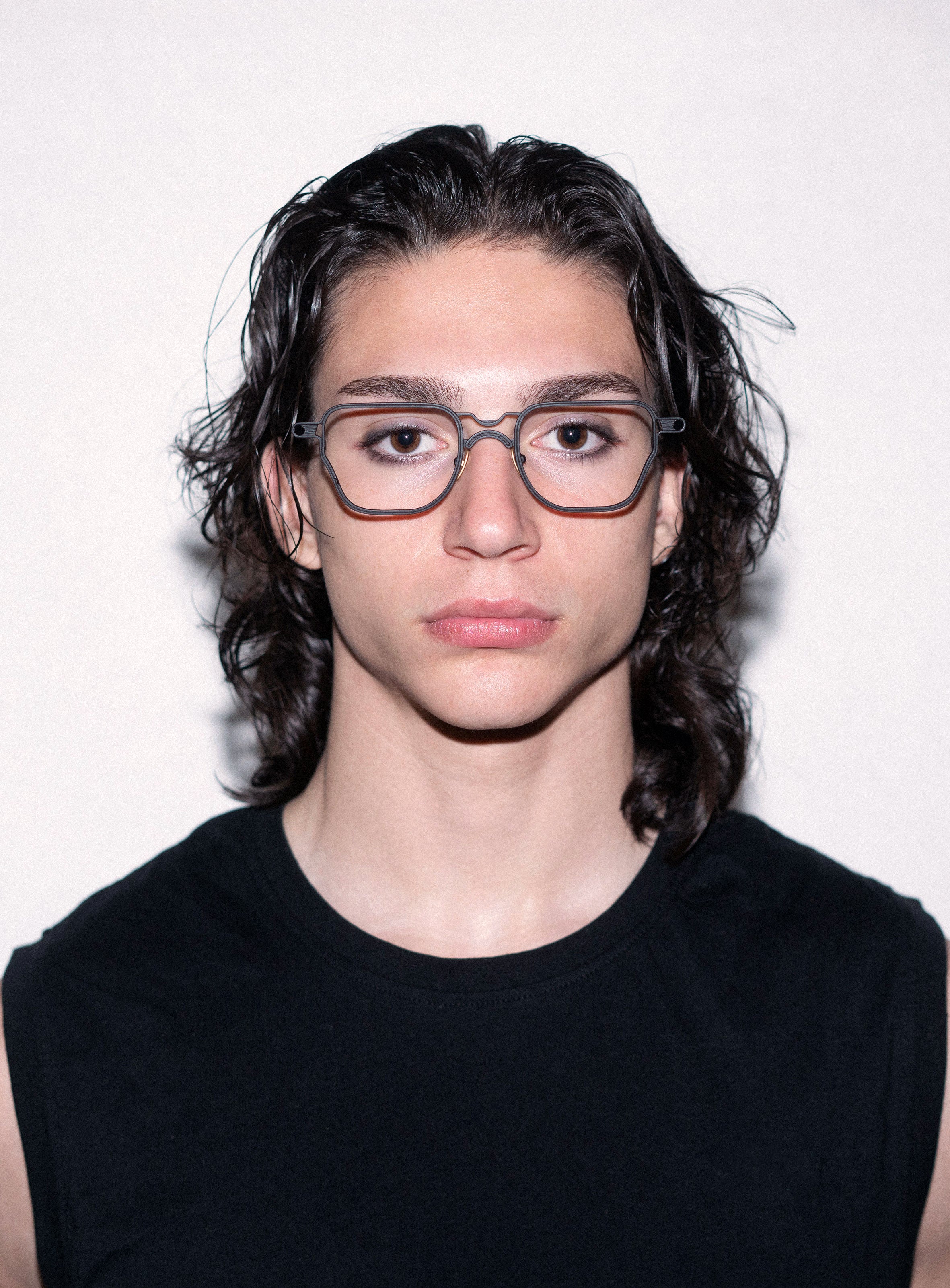 AVALANCHE Black Green Gradient