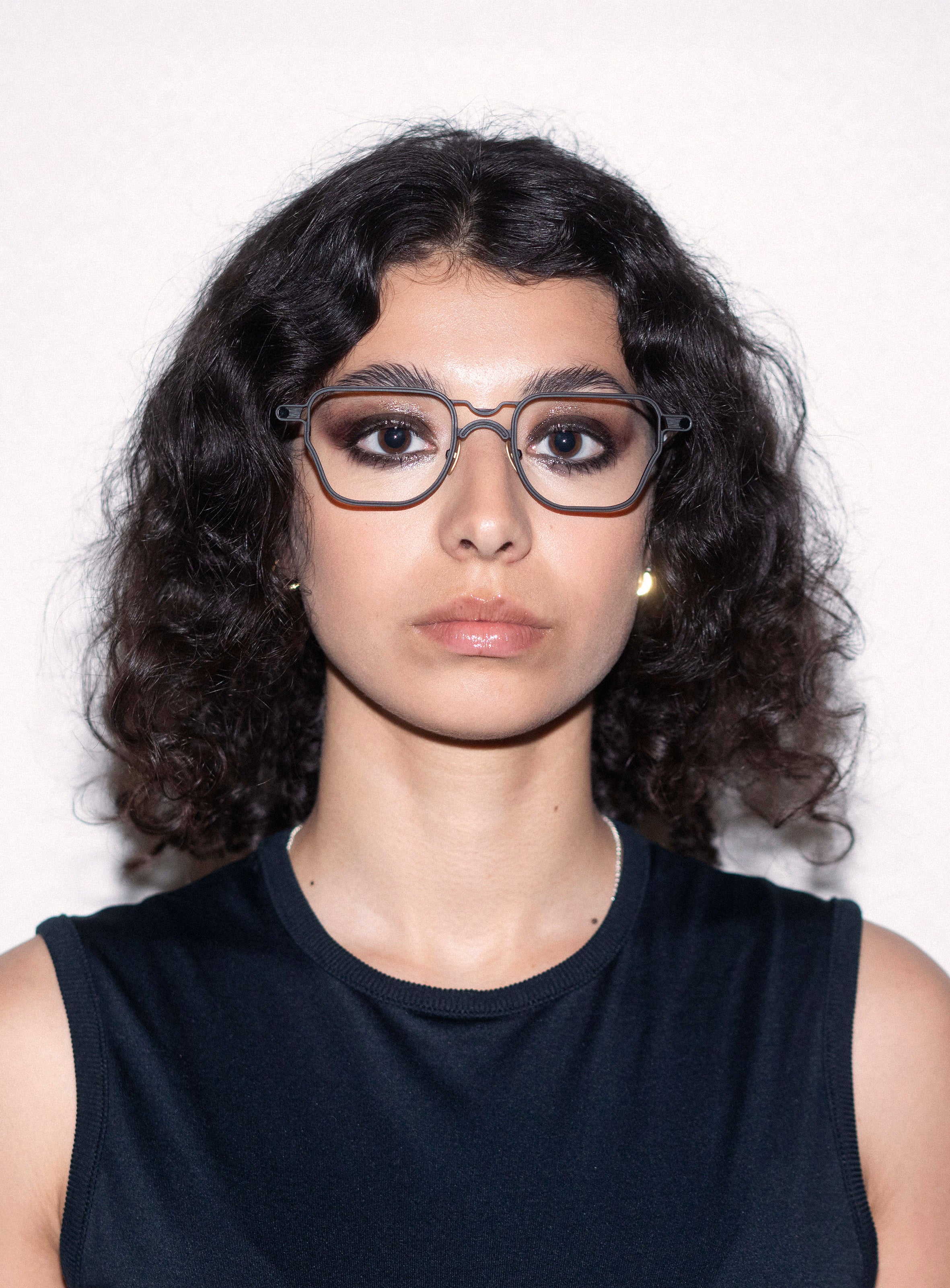 AVALANCHE Black Green Gradient