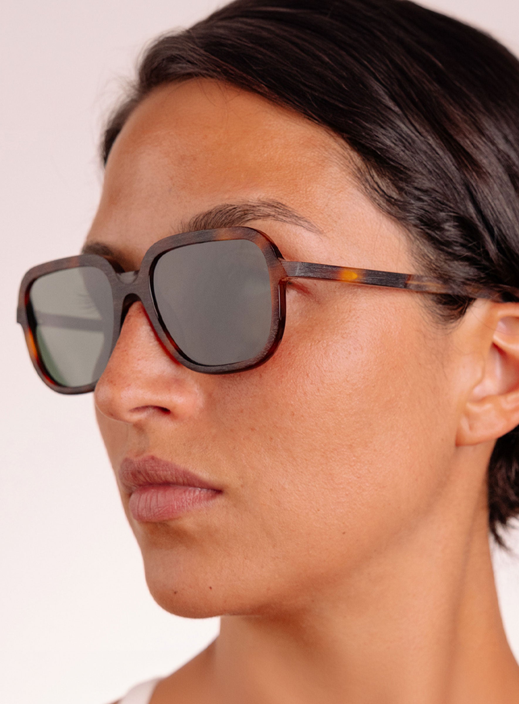 THE STYLIST Classic Tortoise