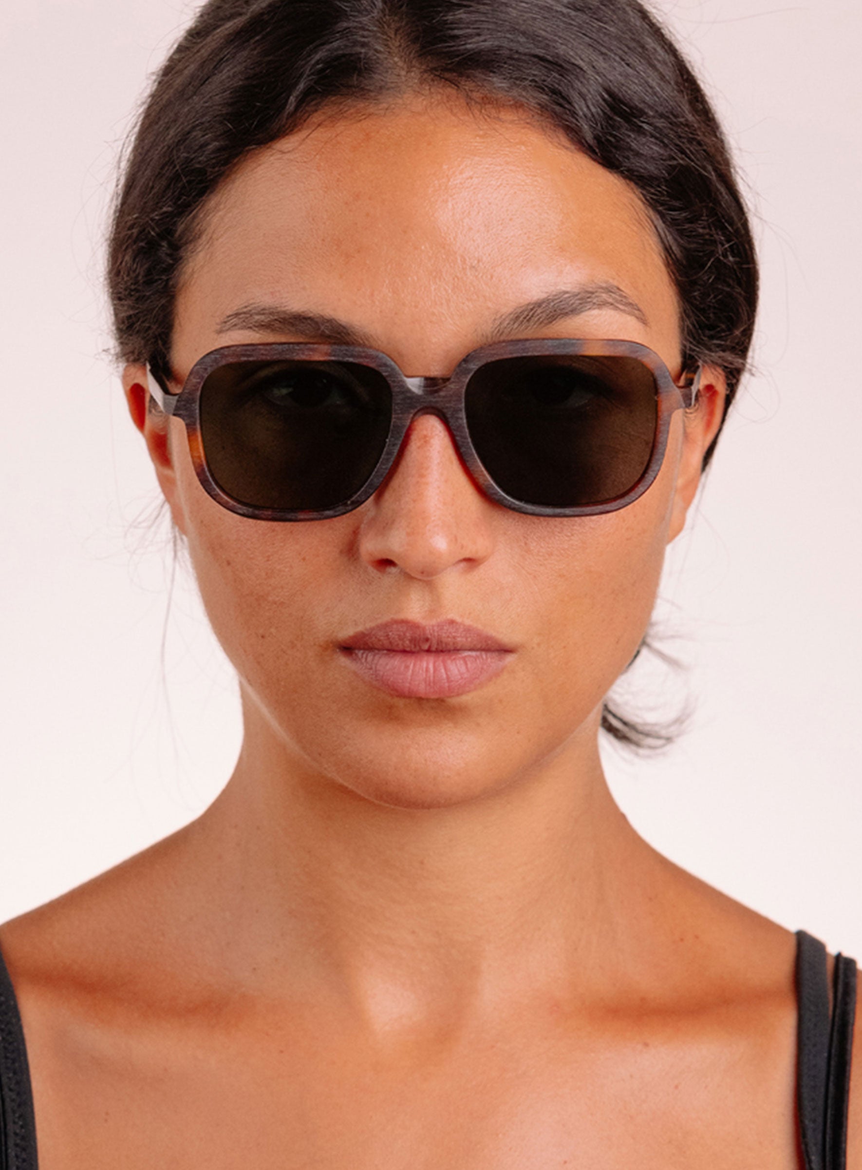 THE STYLIST Classic Tortoise