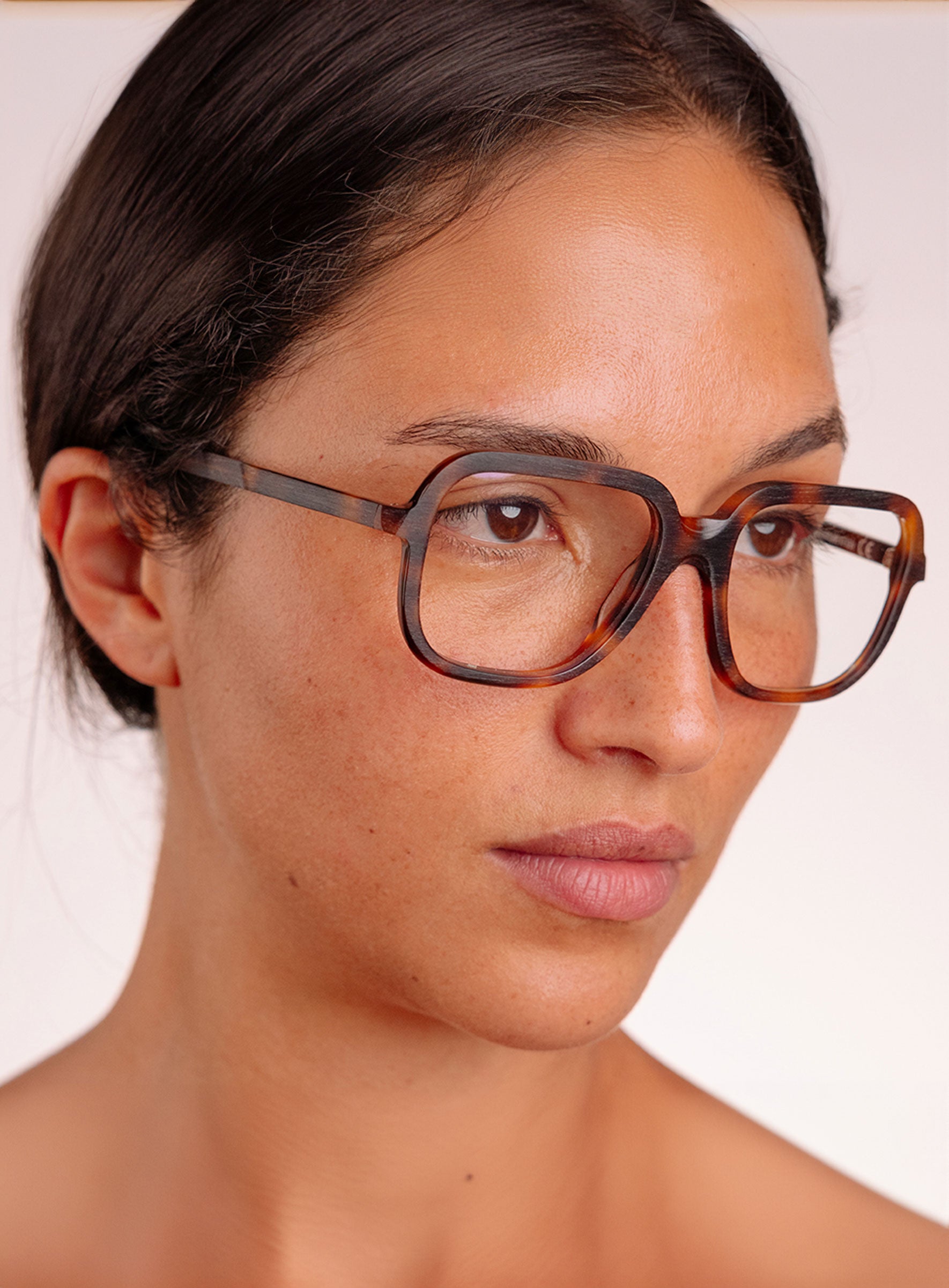 THE STYLIST Classic Tortoise