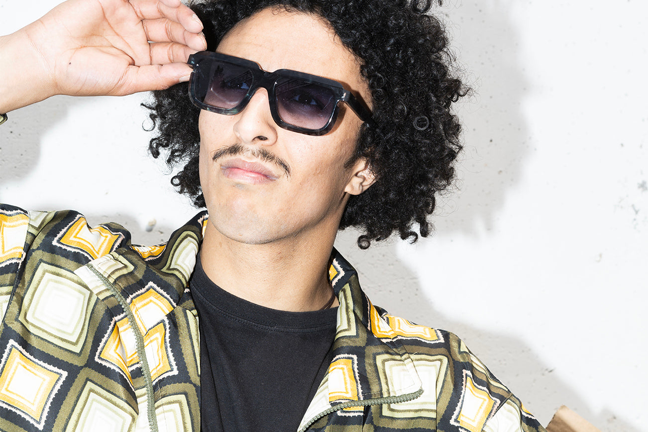 THE PERFORMER Blue Tortoise