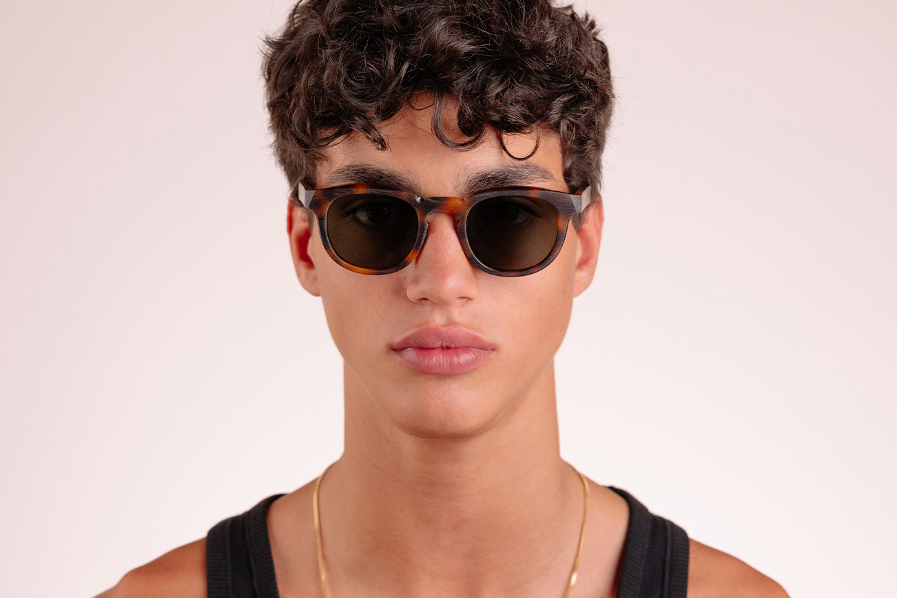 THE MENTOR Classic Tortoise