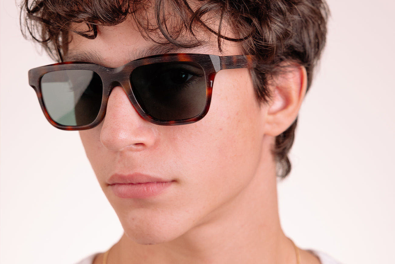 THE EDITOR Classic Tortoise