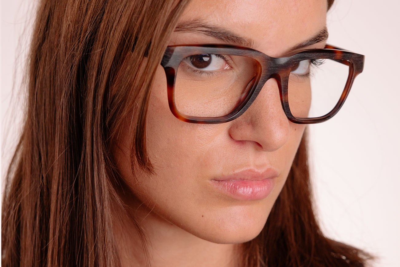 THE EDITOR Classic Tortoise