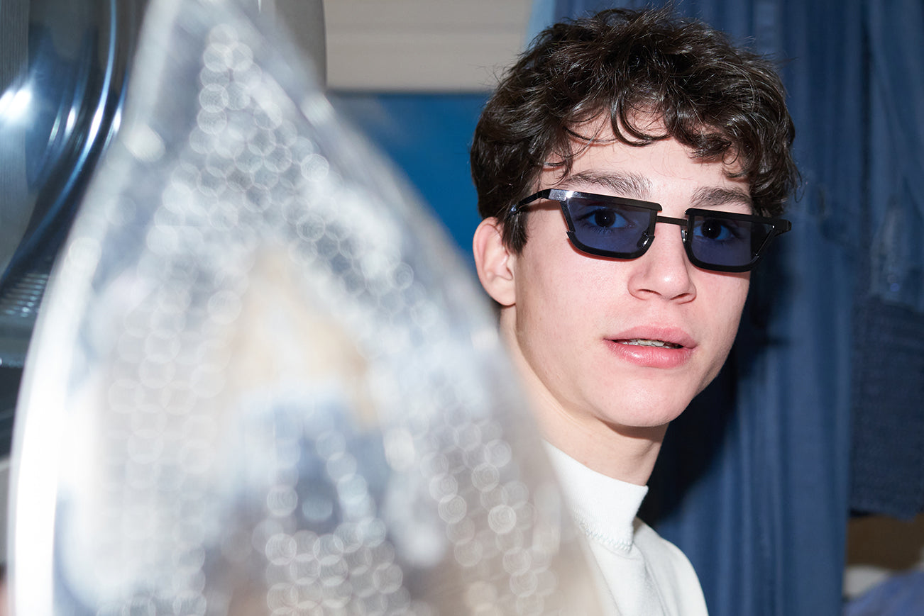 JUNE Black Blue Marble