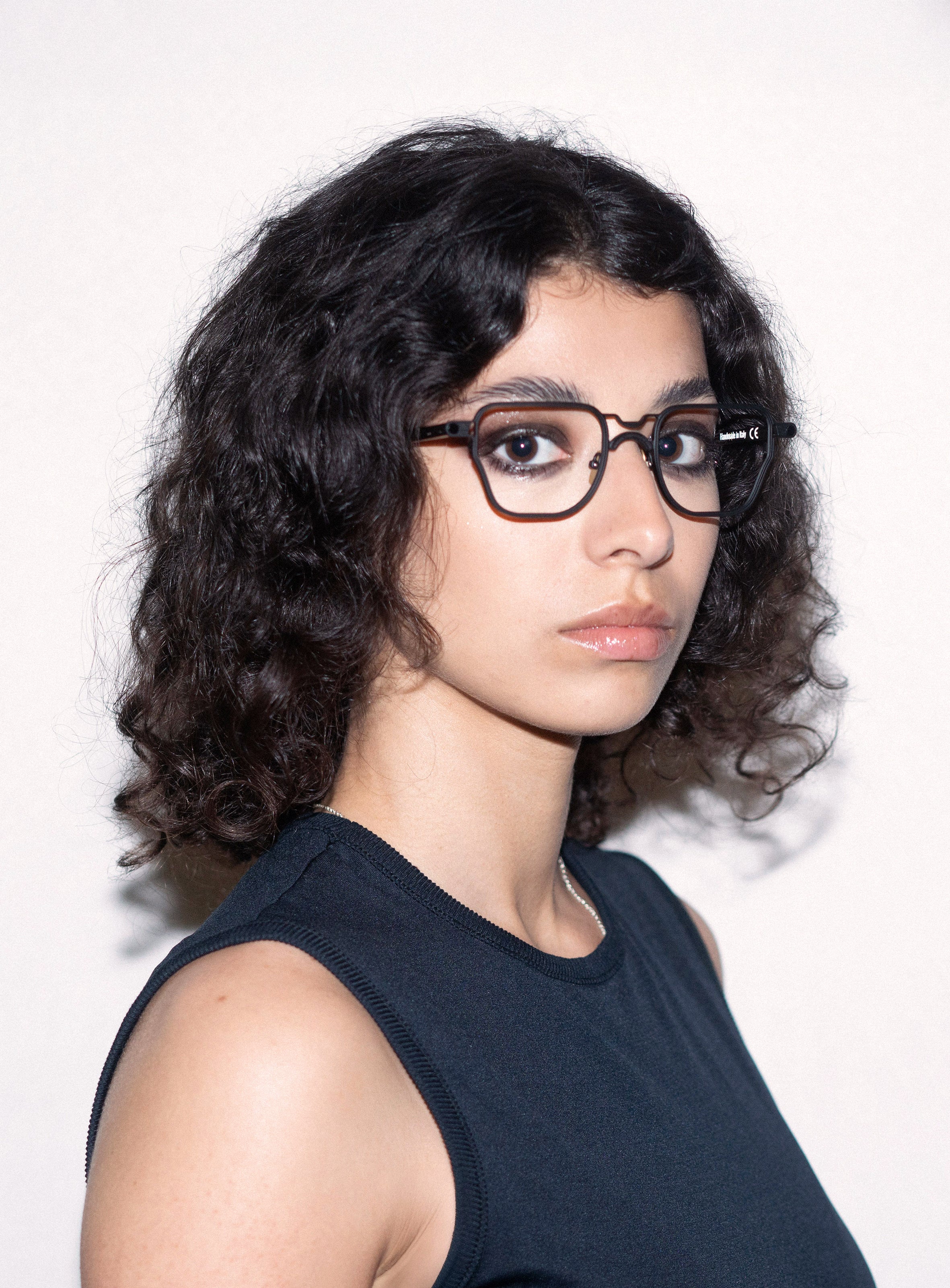 AVALANCHE Black Green Gradient