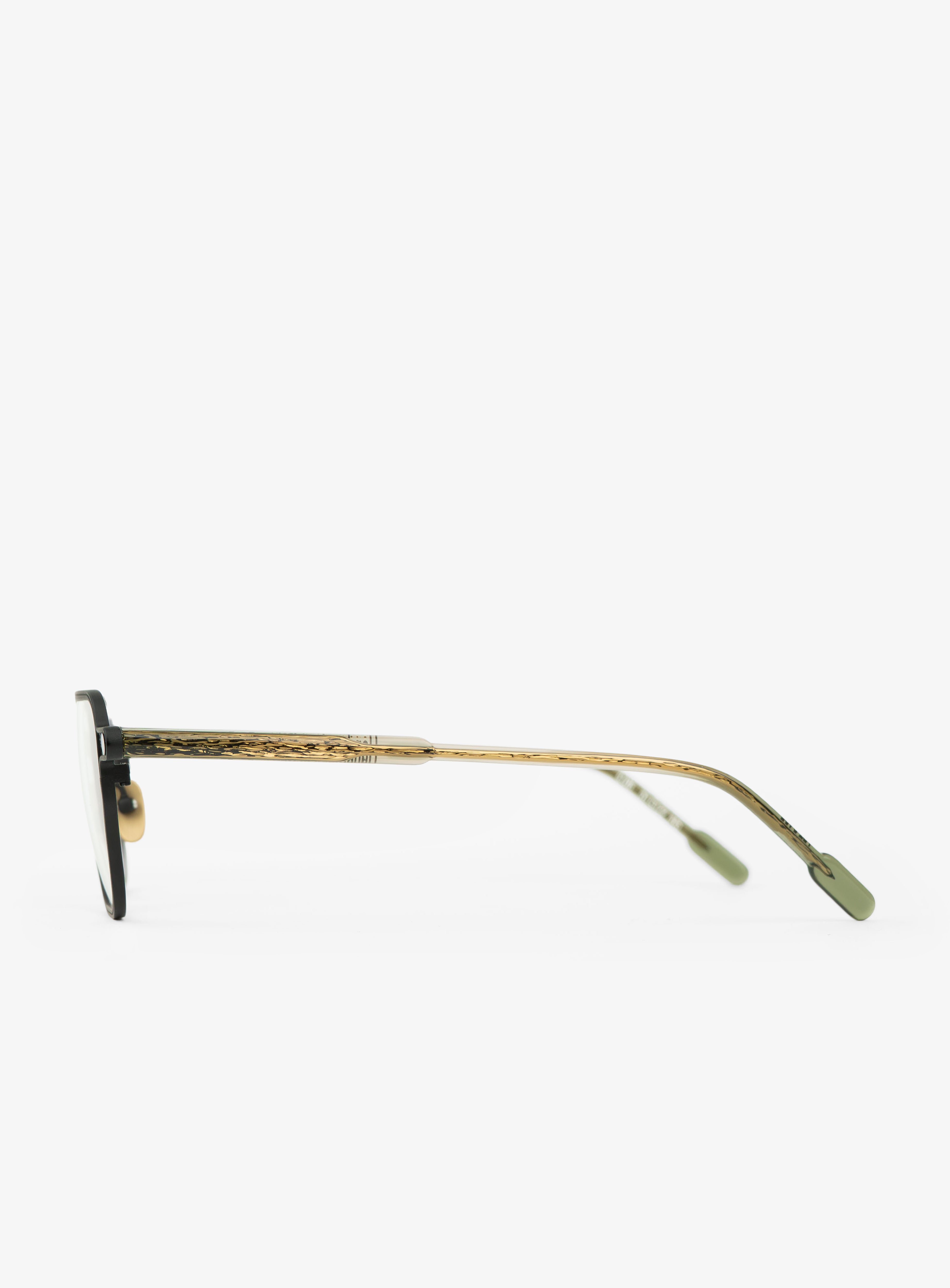 AVALANCHE Black Green Gradient