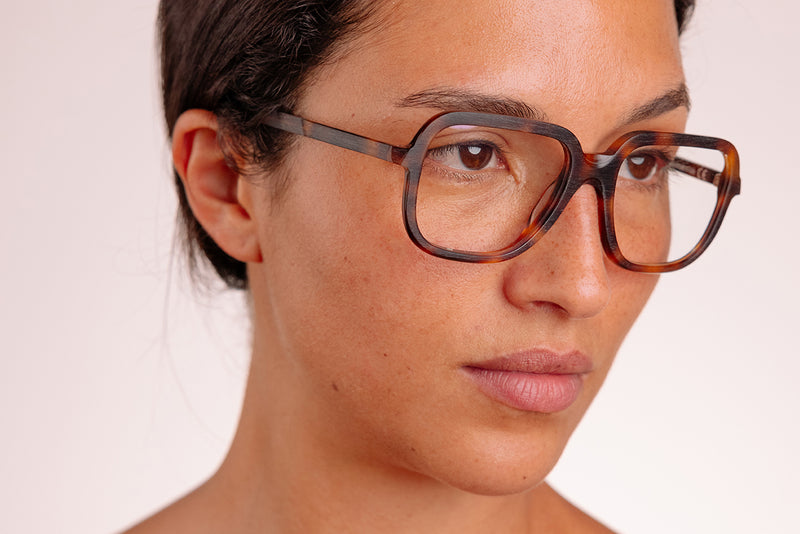 THE STYLIST Classic Tortoise